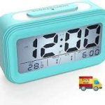 RELOJ DESPERTADOR C/LUZ CELESTE (REJ-121011)