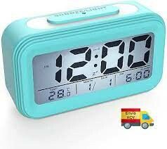 RELOJ DESPERTADOR C/LUZ CELESTE (REJ-121011)