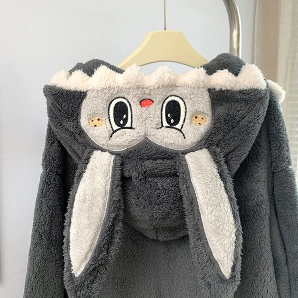 PIJAMA DE GRIS LABUBU PARA NIÑO-A
