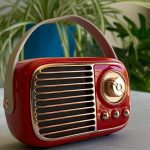 RADIO VINTAGE BT/FM/MP3 RECARGABLE ROJA
