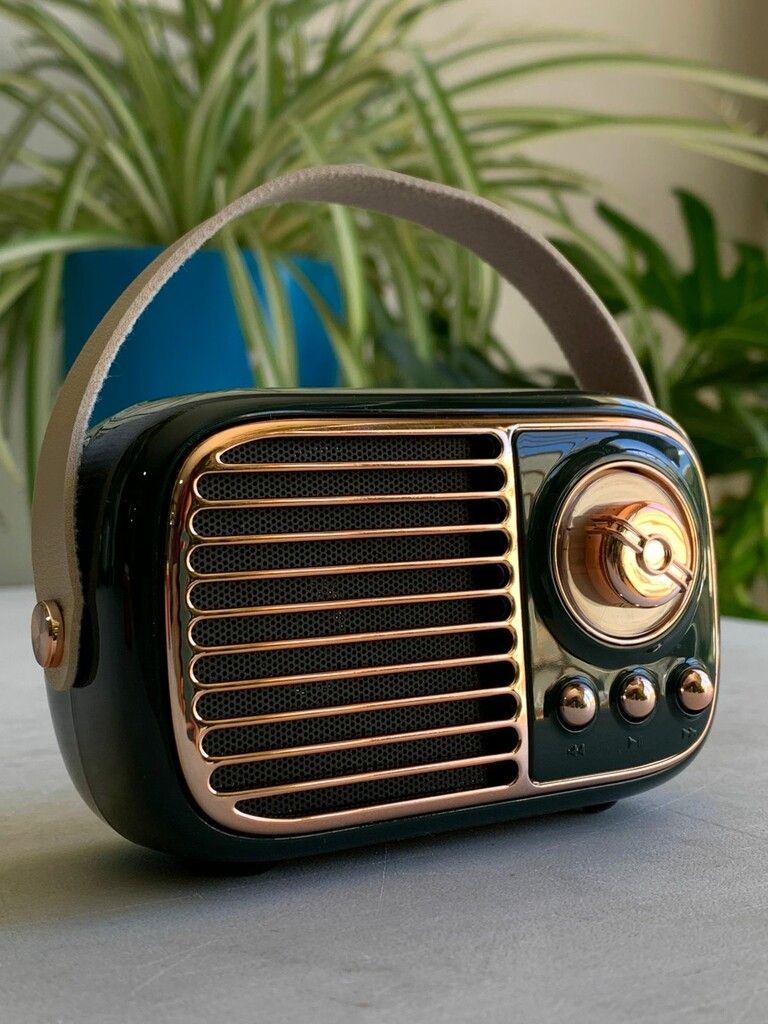 RADIO VINTAGE BT/FM/MP3 RECARGABLE VERDE RADIO VINTAGE BT/FM/MP3 RECARGABLE VERDE - Imagen 1